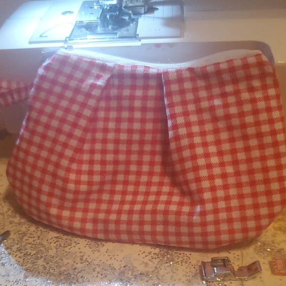 Handmade Handbags - Red Checkered Cosmetic Bag